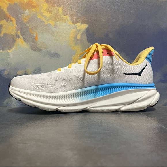 Hoka One One Clifton 9 Women's White Running Shoes Size 7B - Picture 13 of 16